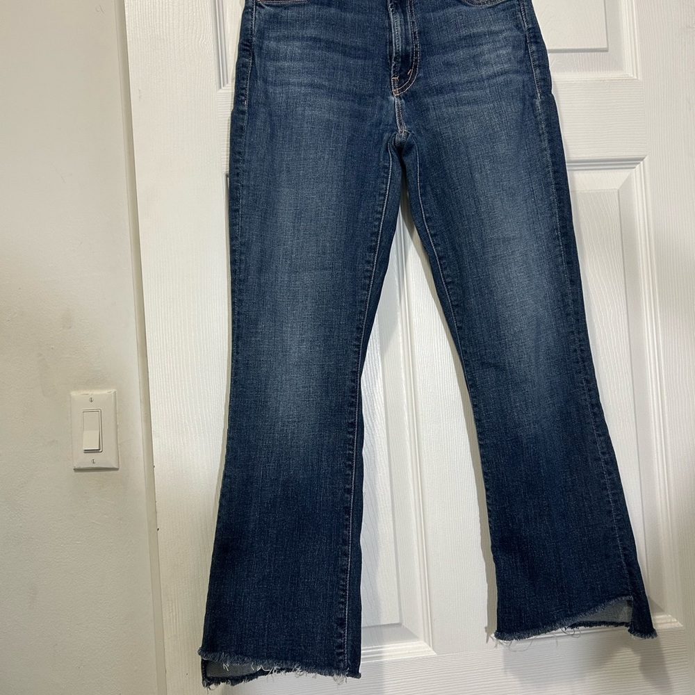 MOTHER The Insider Crop Ankle  Jeans in Girl Crush Size 26 Medium Wash Stretch